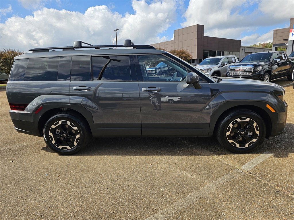 Certified 2025 Hyundai Santa Fe SEL image 3