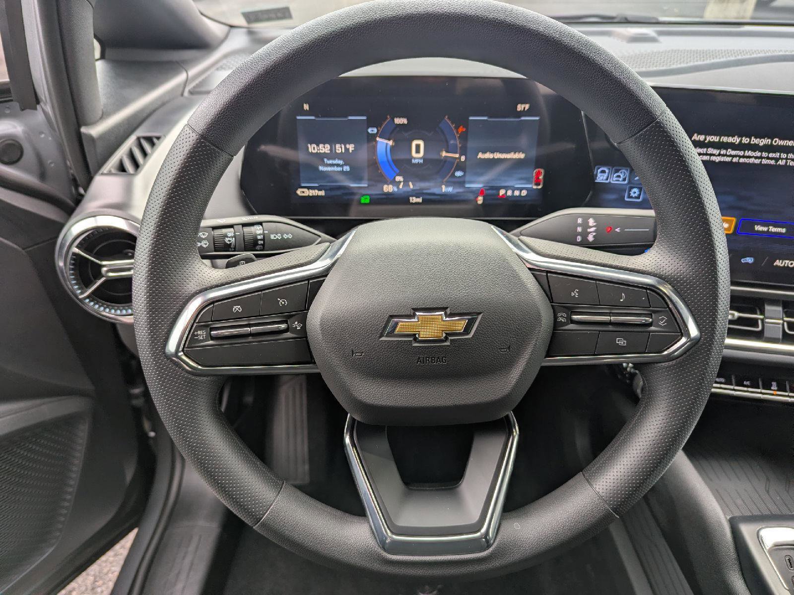 New 2026 Chevrolet Equinox EV LT image 34