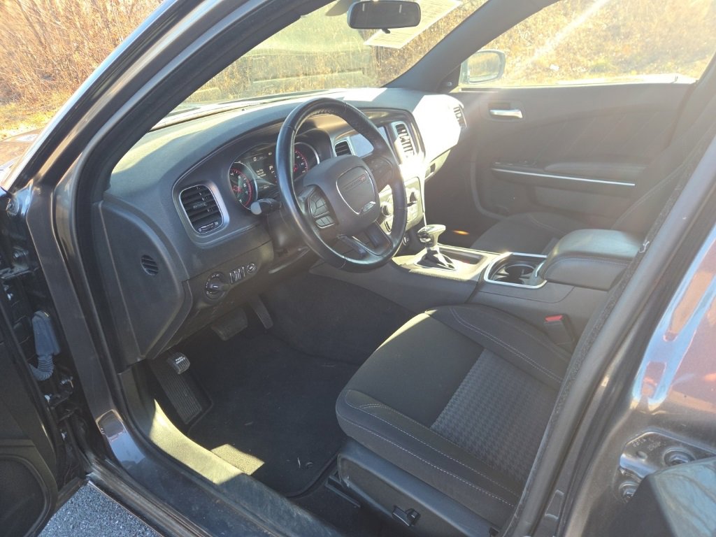 Used 2023 Dodge Charger SXT w/ Cold Weather Package image 5