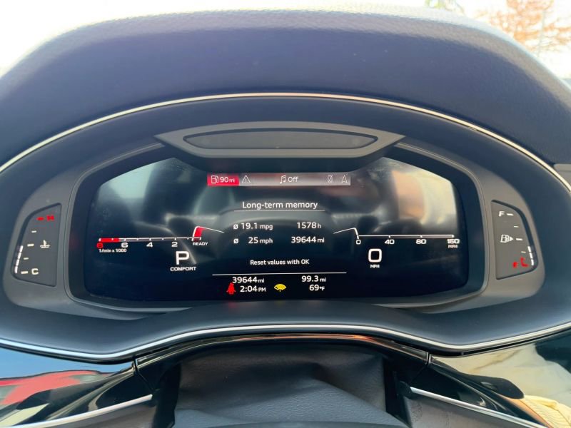 Used 2023 Audi Q8 Premium Plus w/ Premium Plus Package AWD/4WD image 23