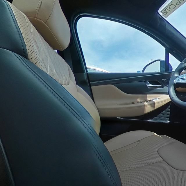 Used 2023 Hyundai Santa Fe Calligraphy AWD/4WD image 18