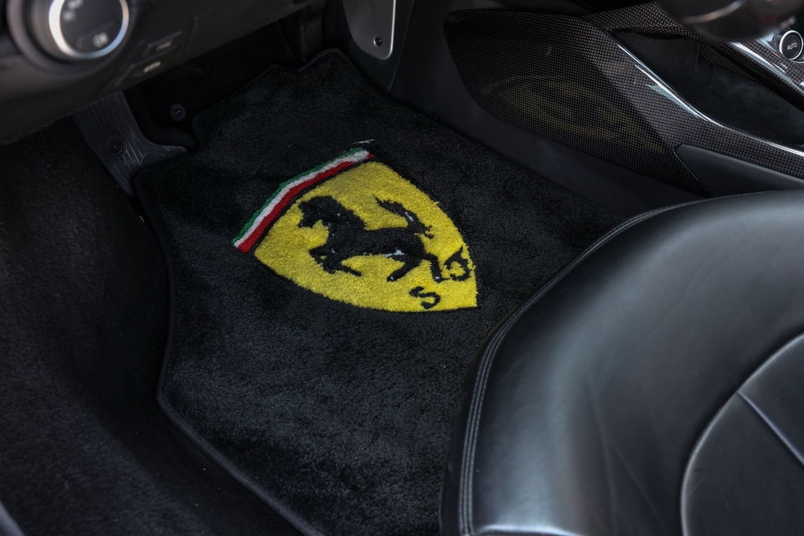 Used 2016 Ferrari 488 Spider RWD image 55