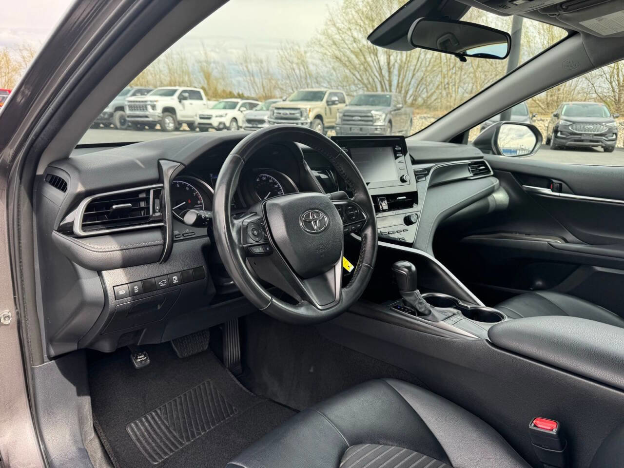 Used 2024 Toyota Camry SE FWD image 16