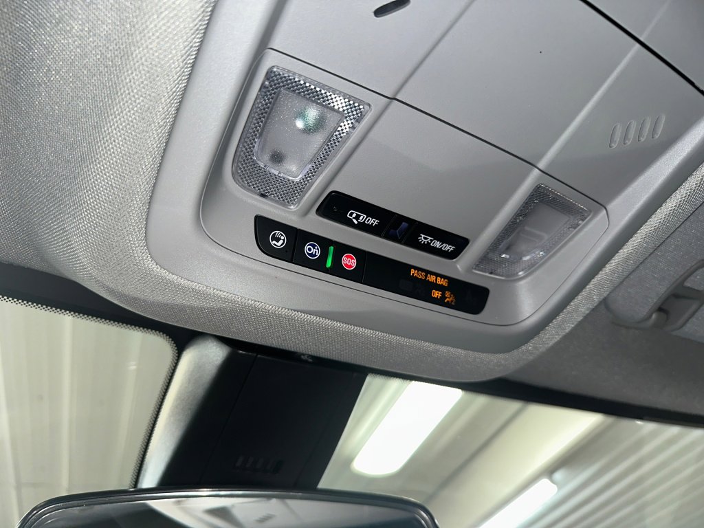 Certified 2023 GMC Acadia SLE w/ Driver Convenience Package image 15