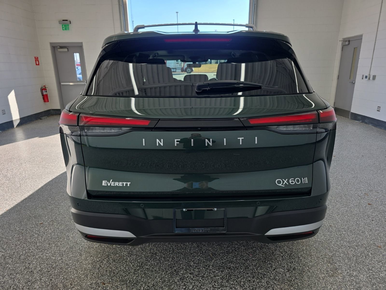 New 2026 INFINITI QX60 Luxe w/ Cargo Package AWD/4WD image 4