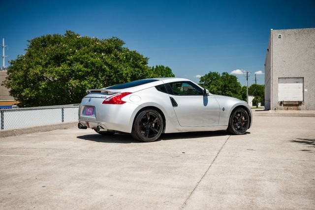 Used 2009 Nissan 370Z Touring w/ Sport Pkg image 40