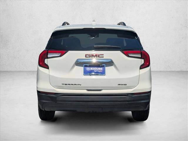 Used 2022 GMC Terrain SLE w/ Driver Convenience Package image 6