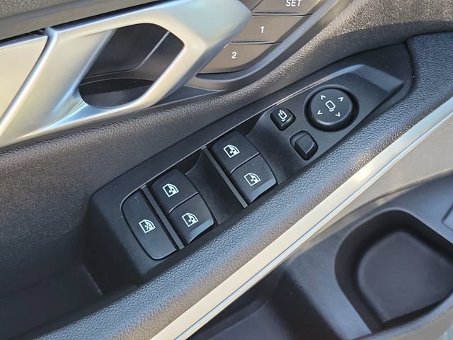 Used 2020 BMW 330i Sedan w/ M Sport Package RWD image 16
