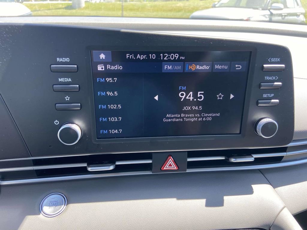 Used 2025 Hyundai Elantra Sport image 24