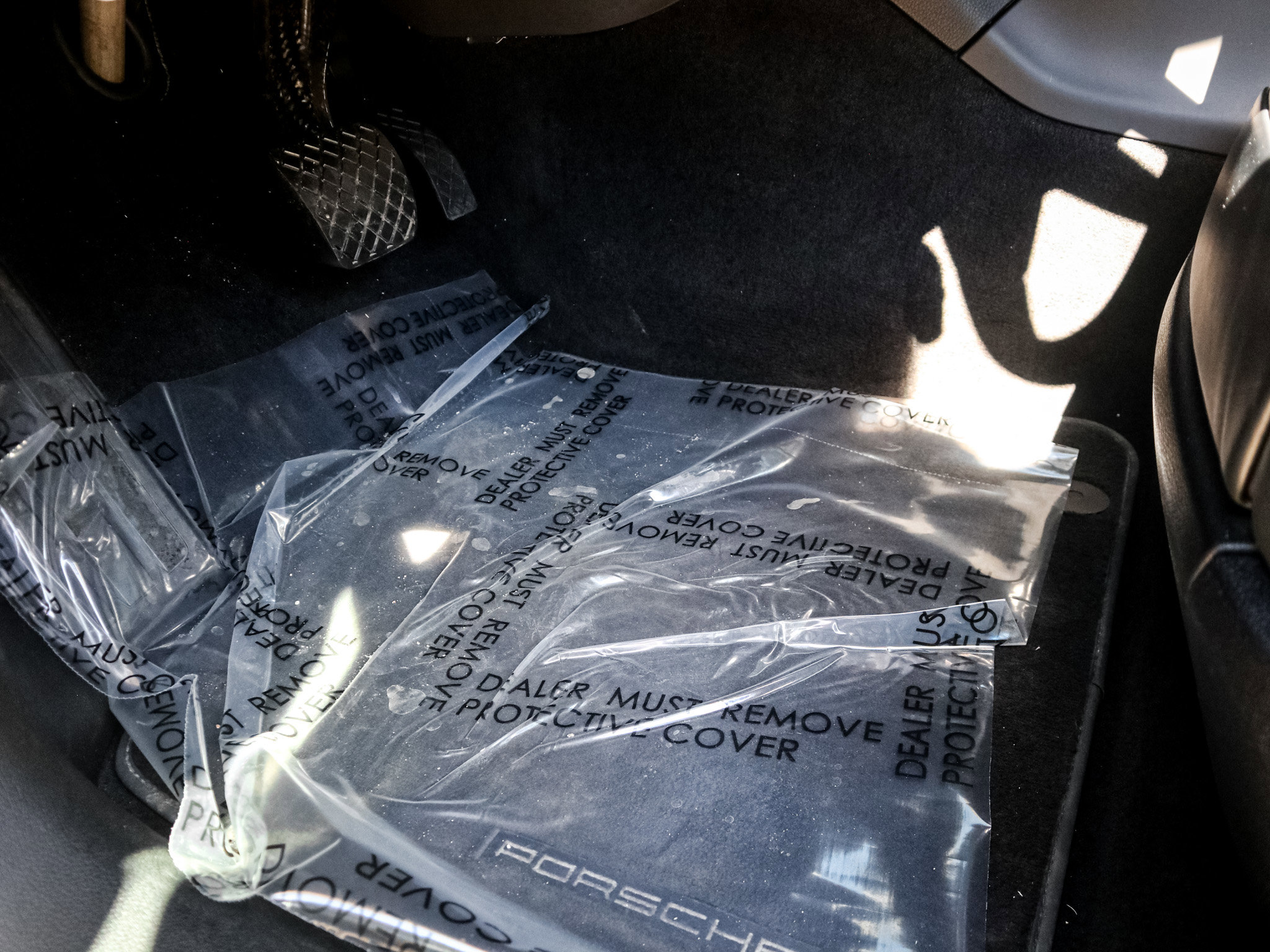 Used 2024 Porsche Macan AWD/4WD image 16