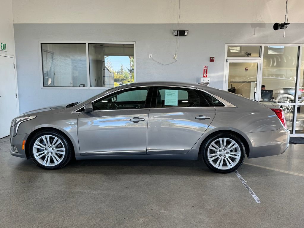 Used 2019 Cadillac XTS Luxury image 7