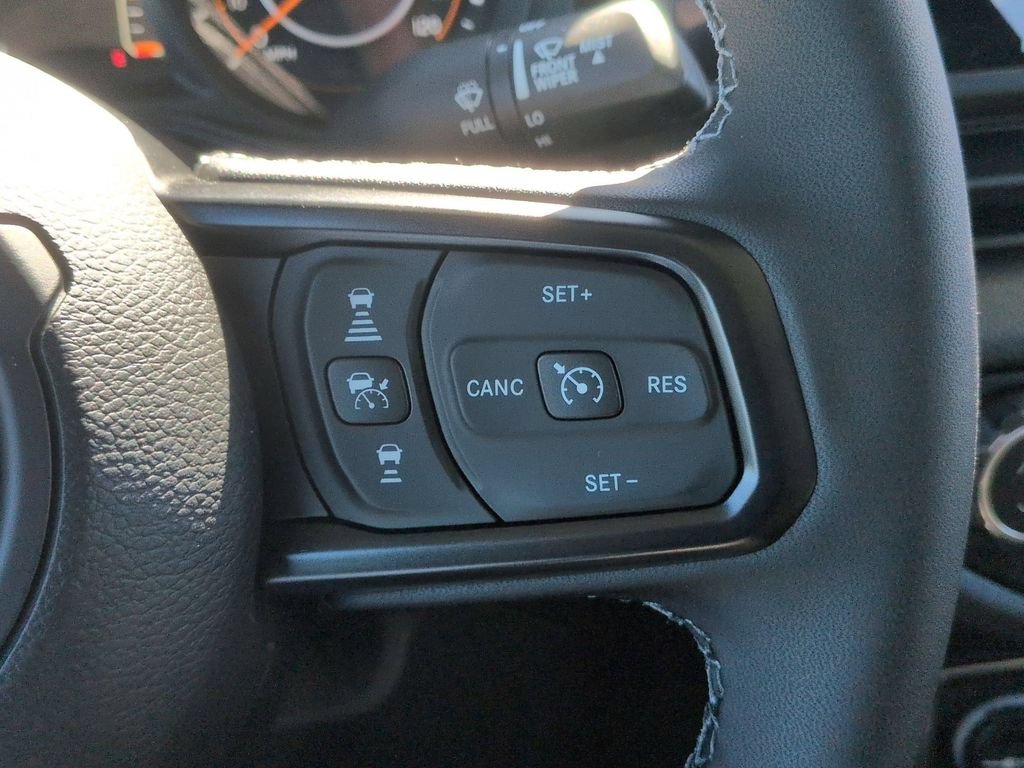 New 2026 Jeep Gladiator Sport AWD/4WD image 17