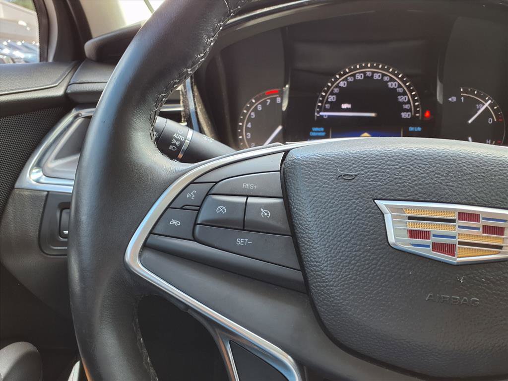Used 2017 Cadillac XT5 Luxury w/ Driver Awareness Package FWD image 28