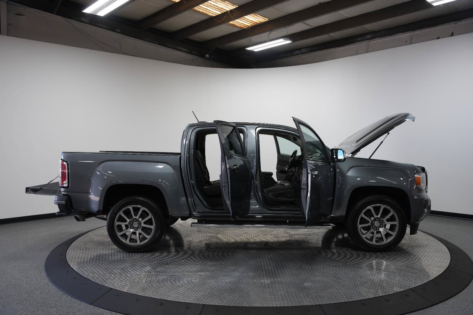 Used 2019 GMC Canyon Denali AWD/4WD image 11