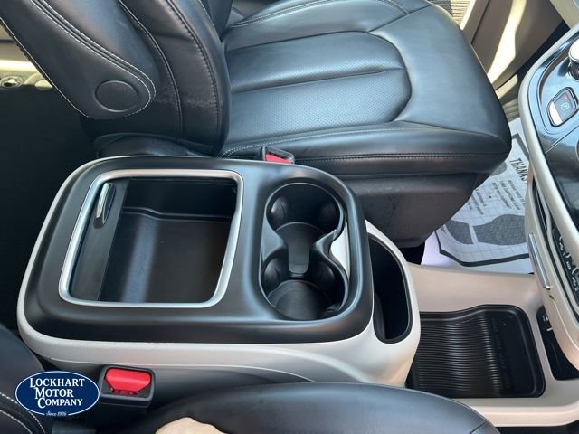 Used 2023 Chrysler Pacifica Touring-L image 27
