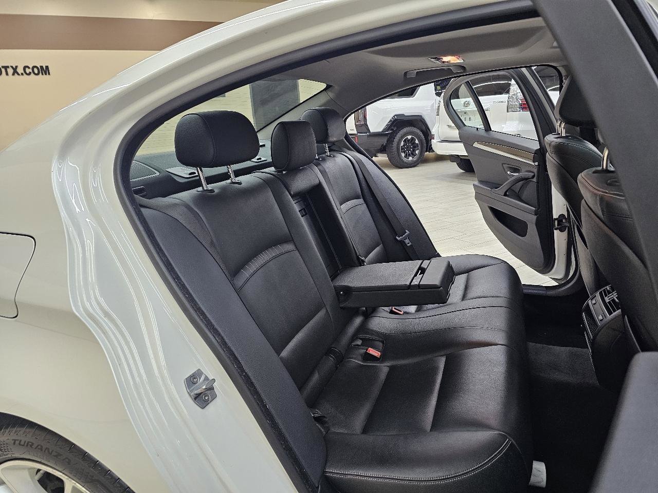 Used 2014 BMW 535d Sedan image 23