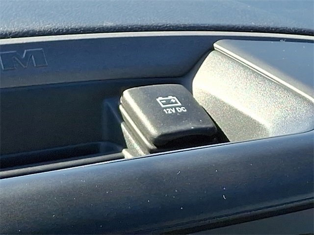 Used 2023 RAM 2500 Tradesman w/ Chrome Appearance Group image 31