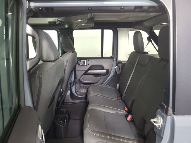 Used 2024 Jeep Wrangler Sahara image 8