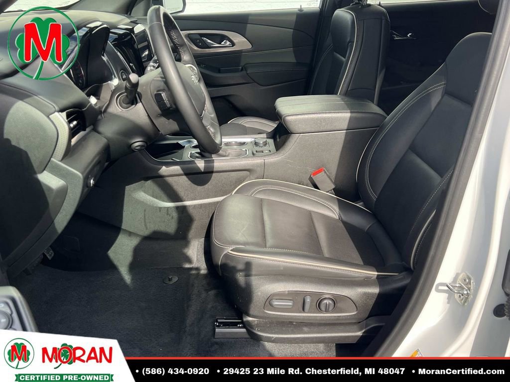 Used 2023 Chevrolet Traverse Premier w/ Redline Edition FWD image 18