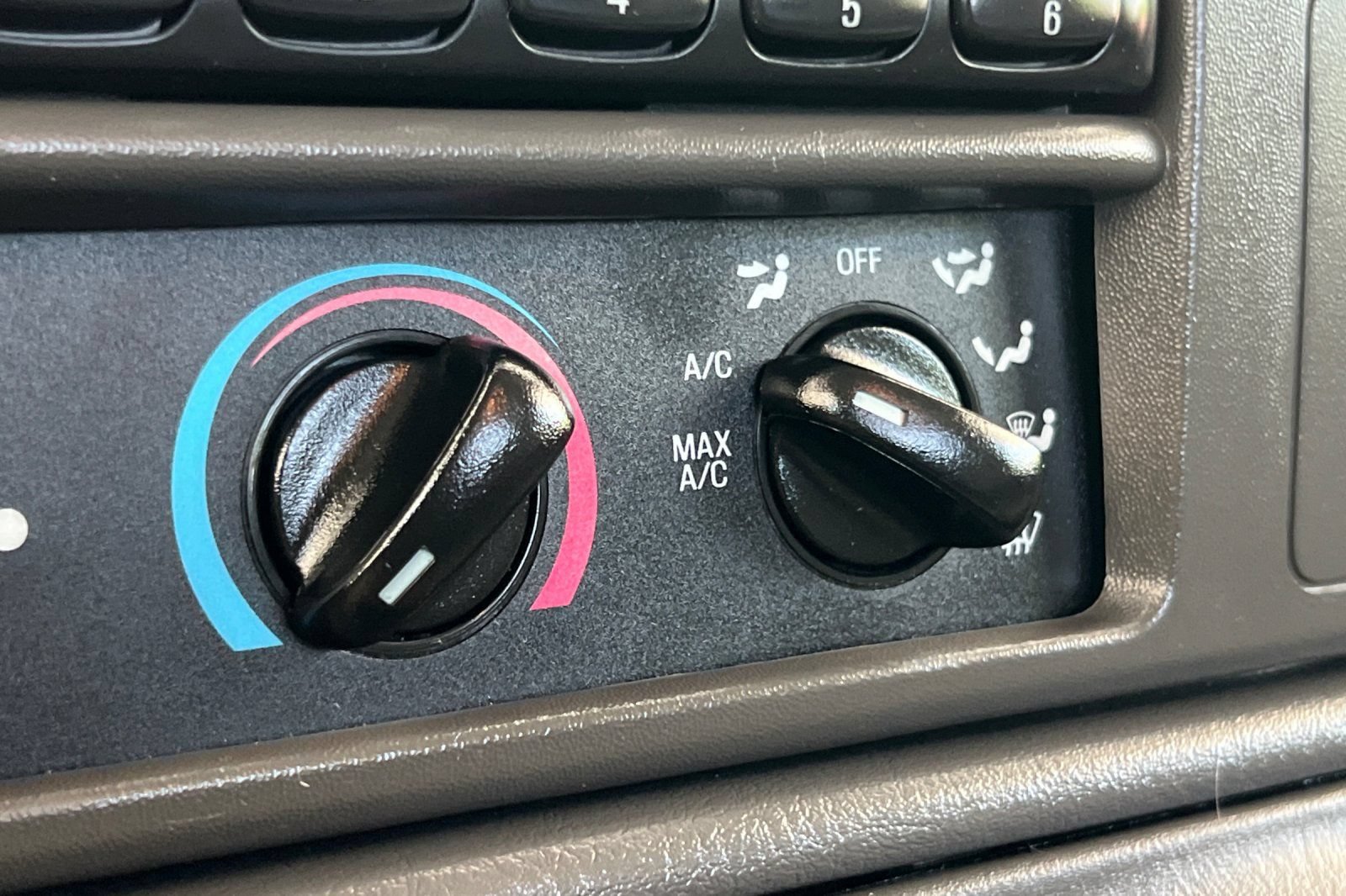 Used 2003 Ford F350 XL AWD/4WD image 27