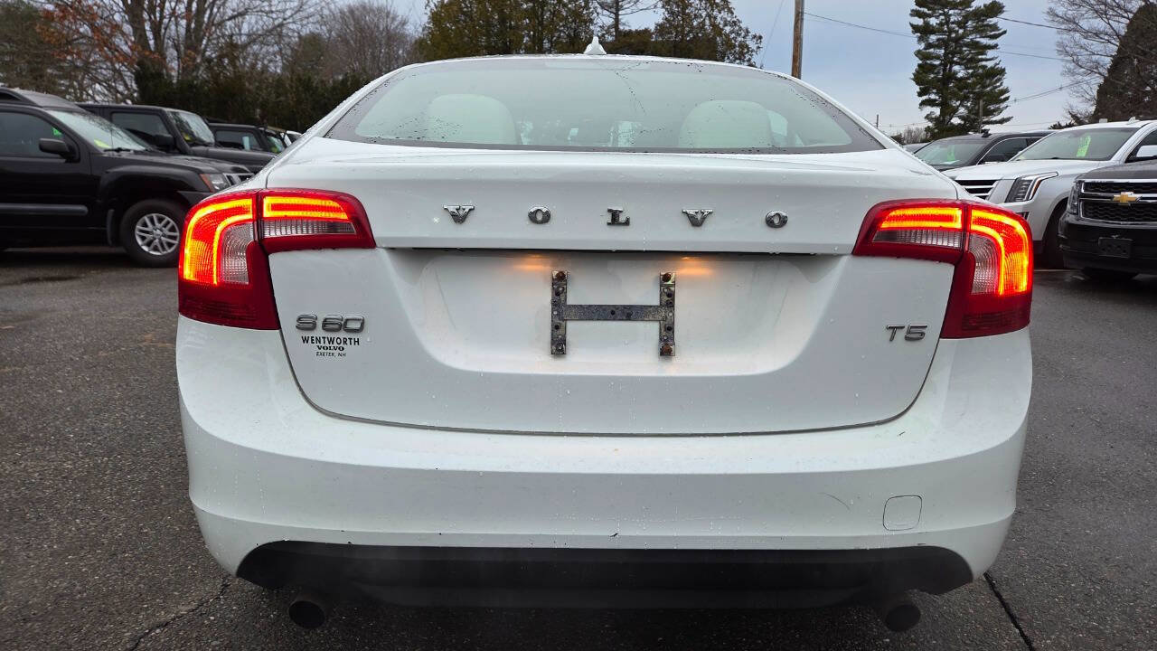 Used 2012 Volvo S60 T5 image 12