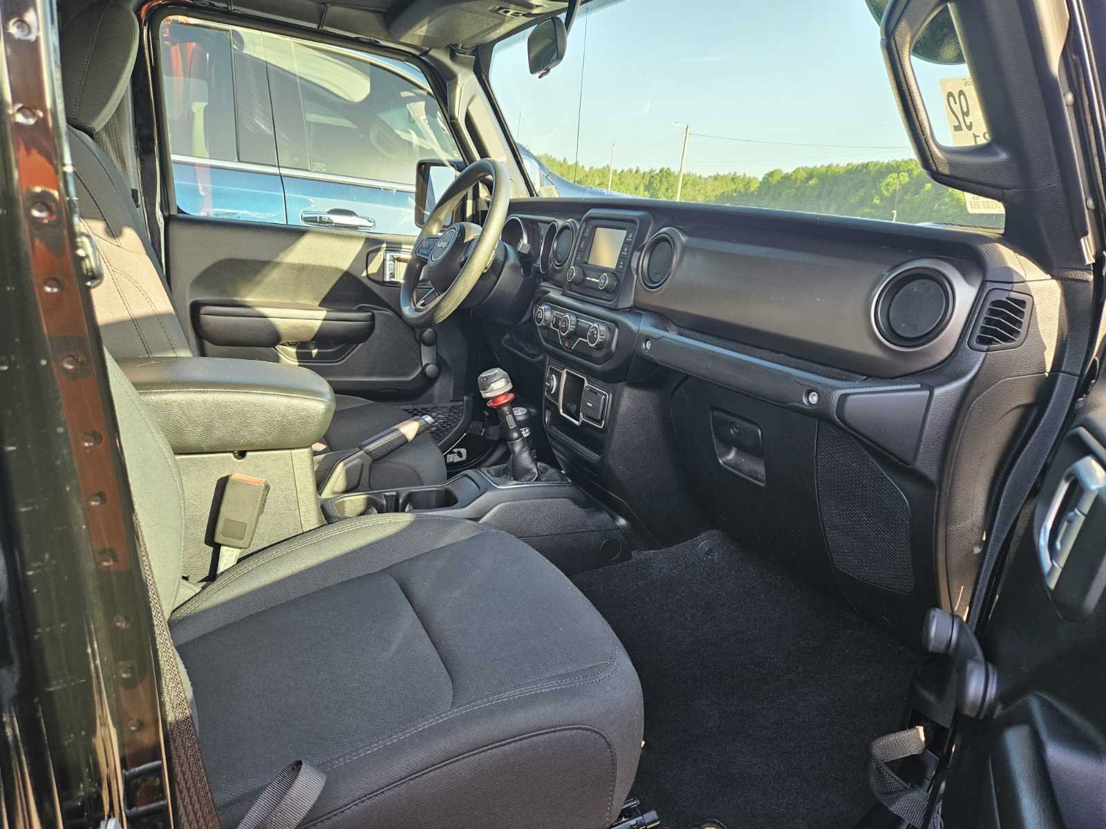 Used 2021 Jeep Gladiator Sport AWD/4WD image 10
