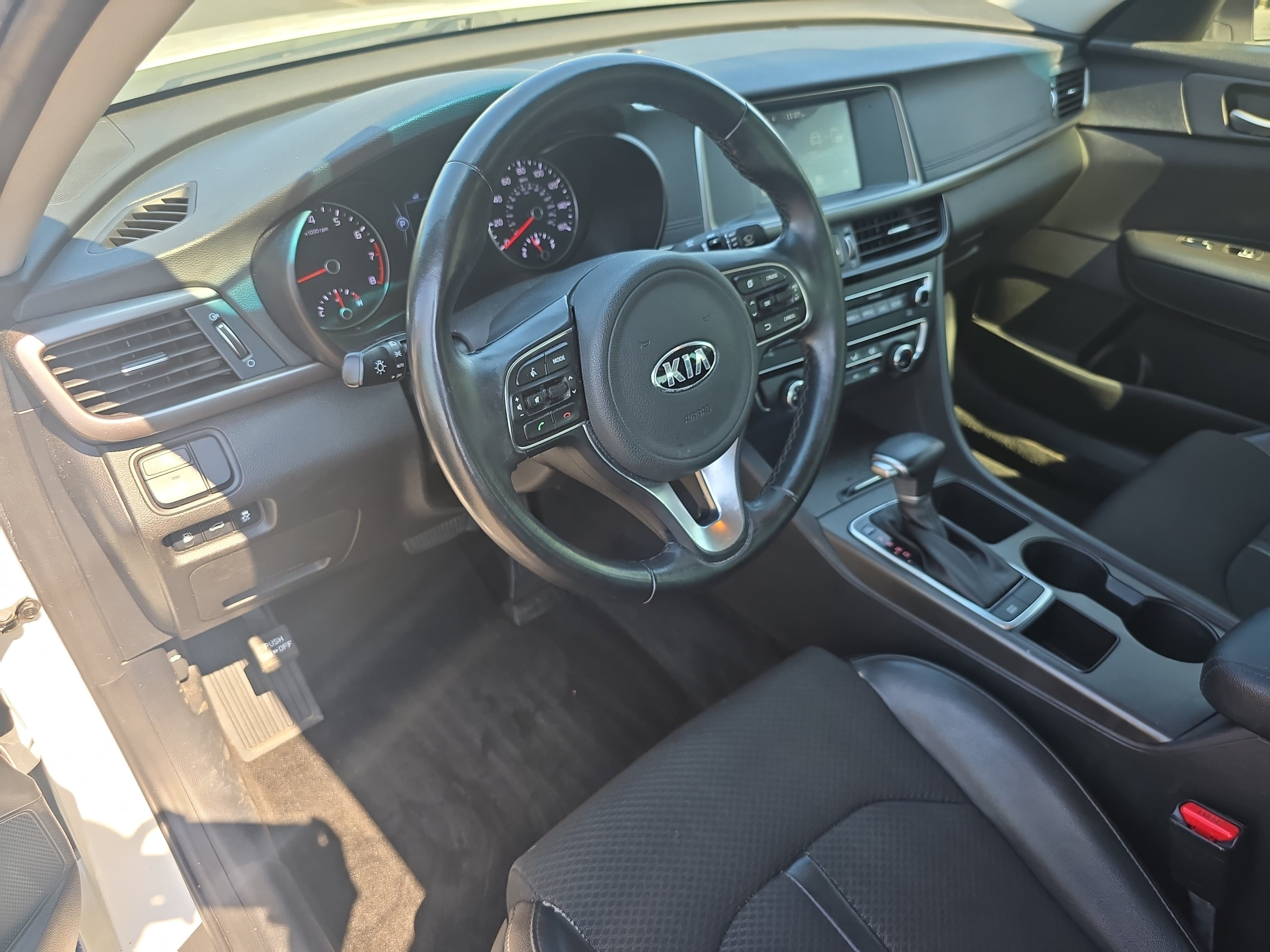Used 2018 Kia Optima S FWD image 15