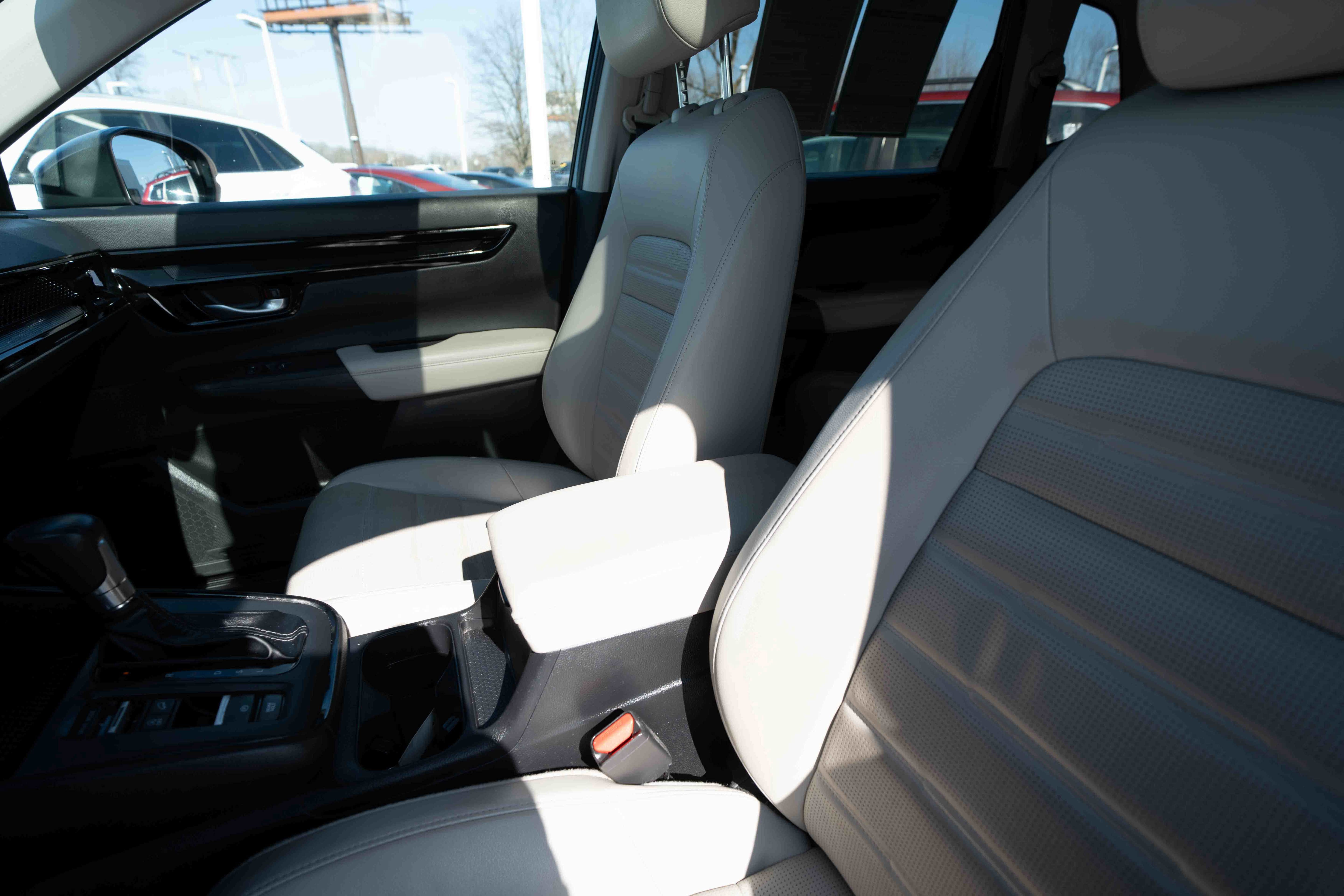 Used 2023 Honda CR-V EX-L image 10