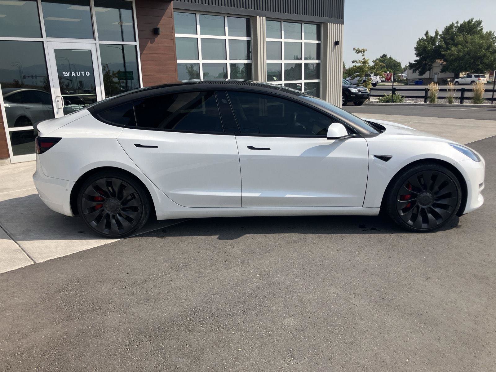 Used 2022 Tesla Model 3 Performance AWD/4WD image 9