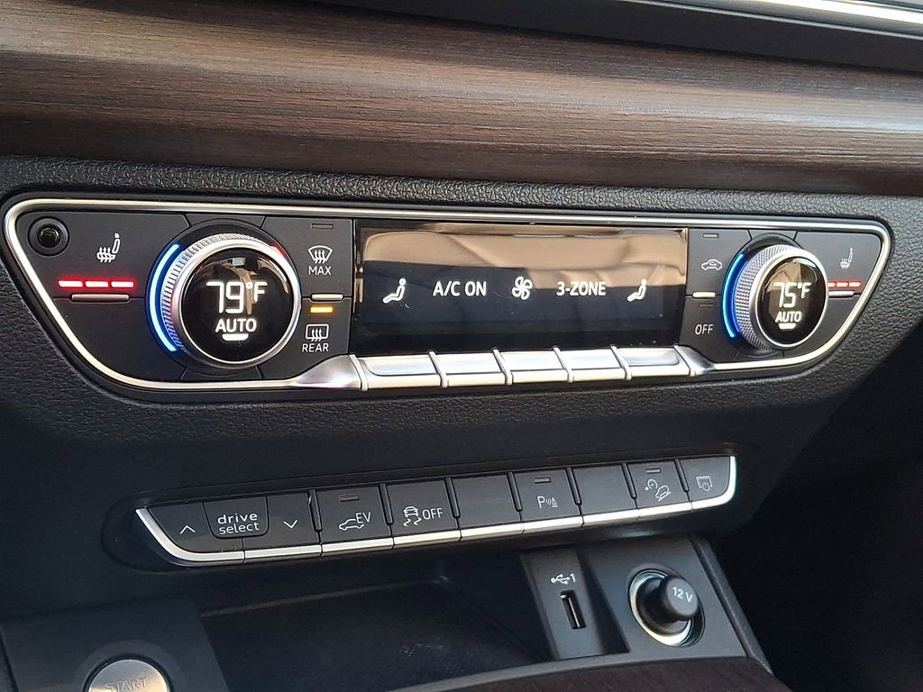 Used 2023 Audi Q5 e Premium w/ Convenience Package image 13