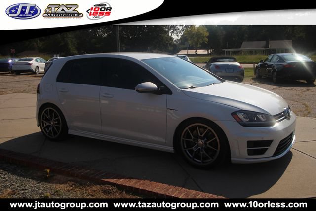 Used 2017 Volkswagen Golf R 4-Door AWD/4WD image 8