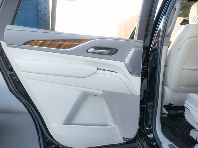 Used 2024 Cadillac Escalade Sport Platinum w/ Heavy-Duty Trailer Package image 33