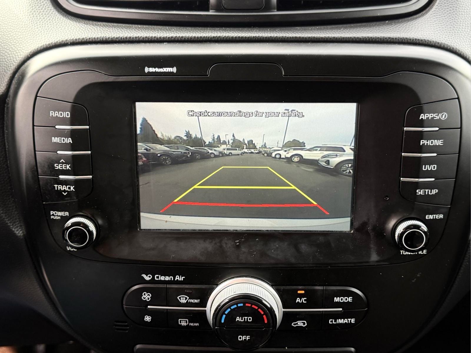 Used 2018 Kia Soul + FWD image 19