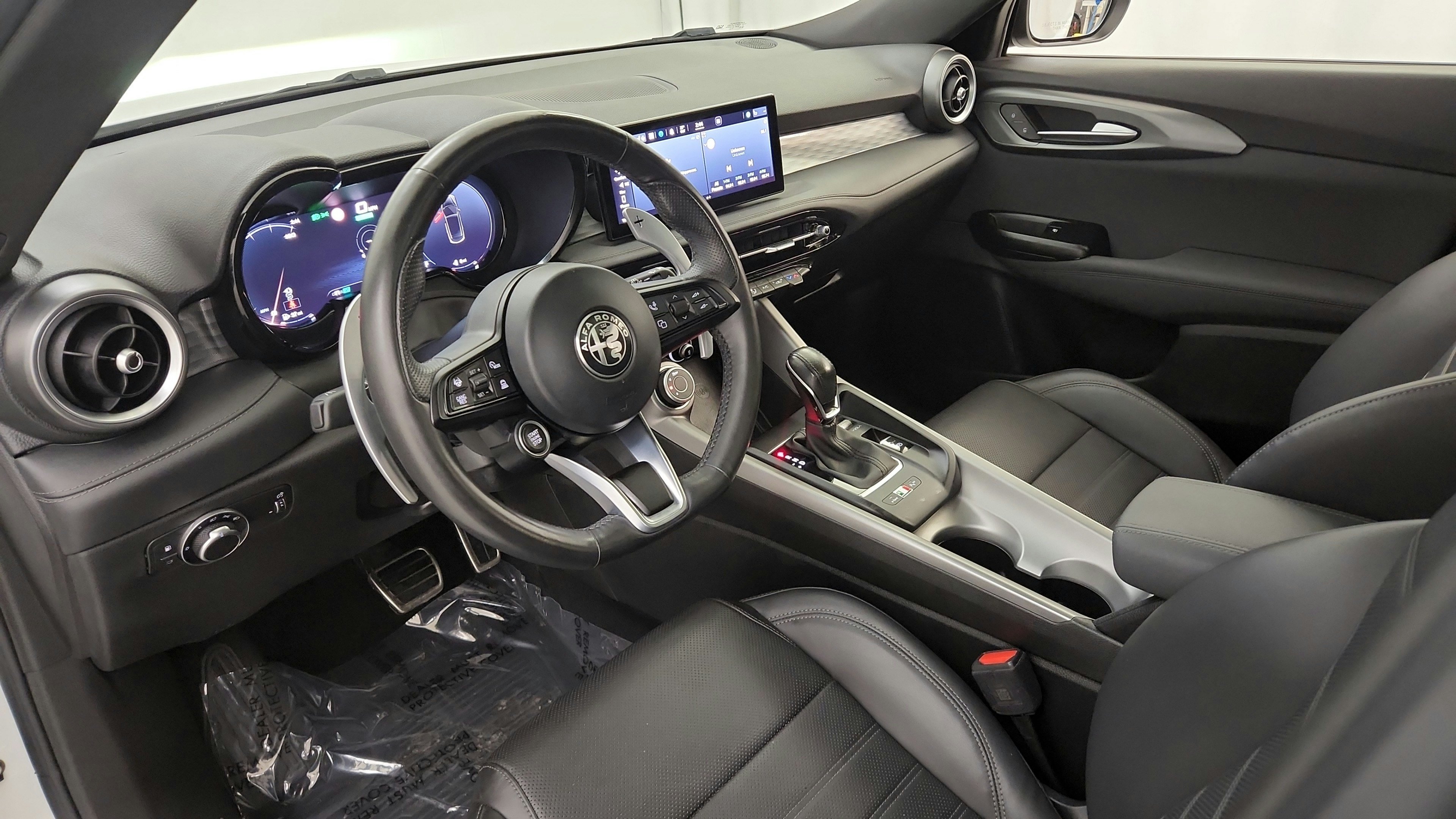 Used 2024 Alfa Romeo Tonale Ti w/ Active Assist Package AWD/4WD image 16