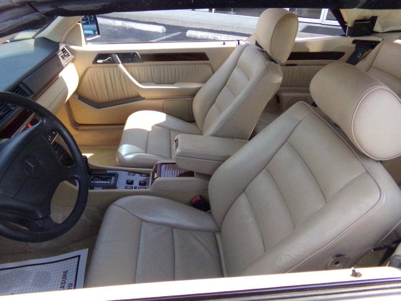 Used 1994 Mercedes-Benz E 320 Convertible image 47