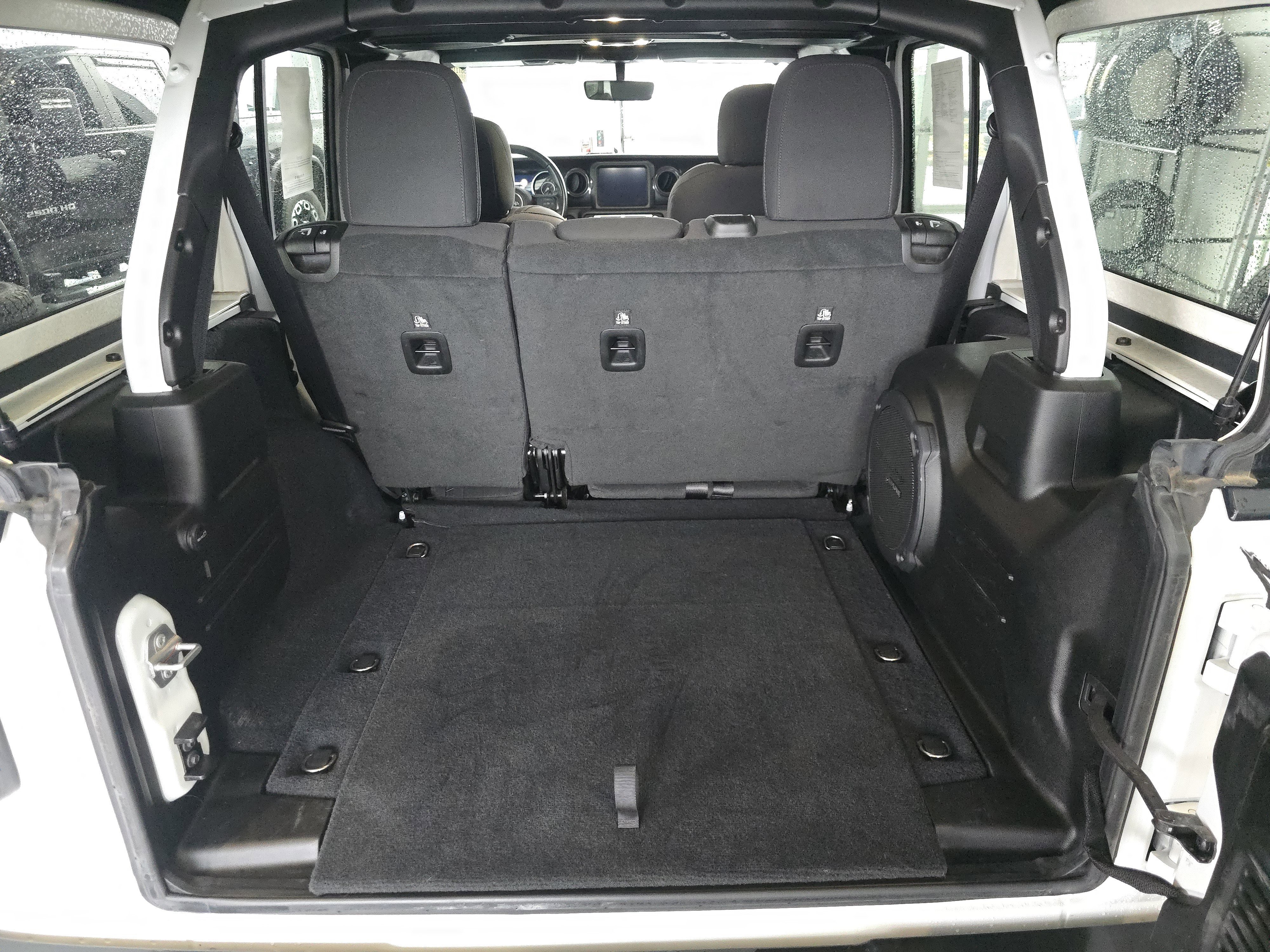 Used 2022 Jeep Wrangler Unlimited Sport image 18