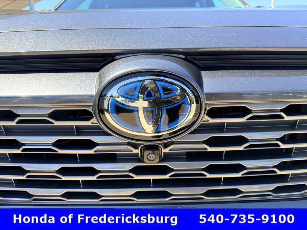 Used 2023 Toyota RAV4 Limited AWD/4WD image 16