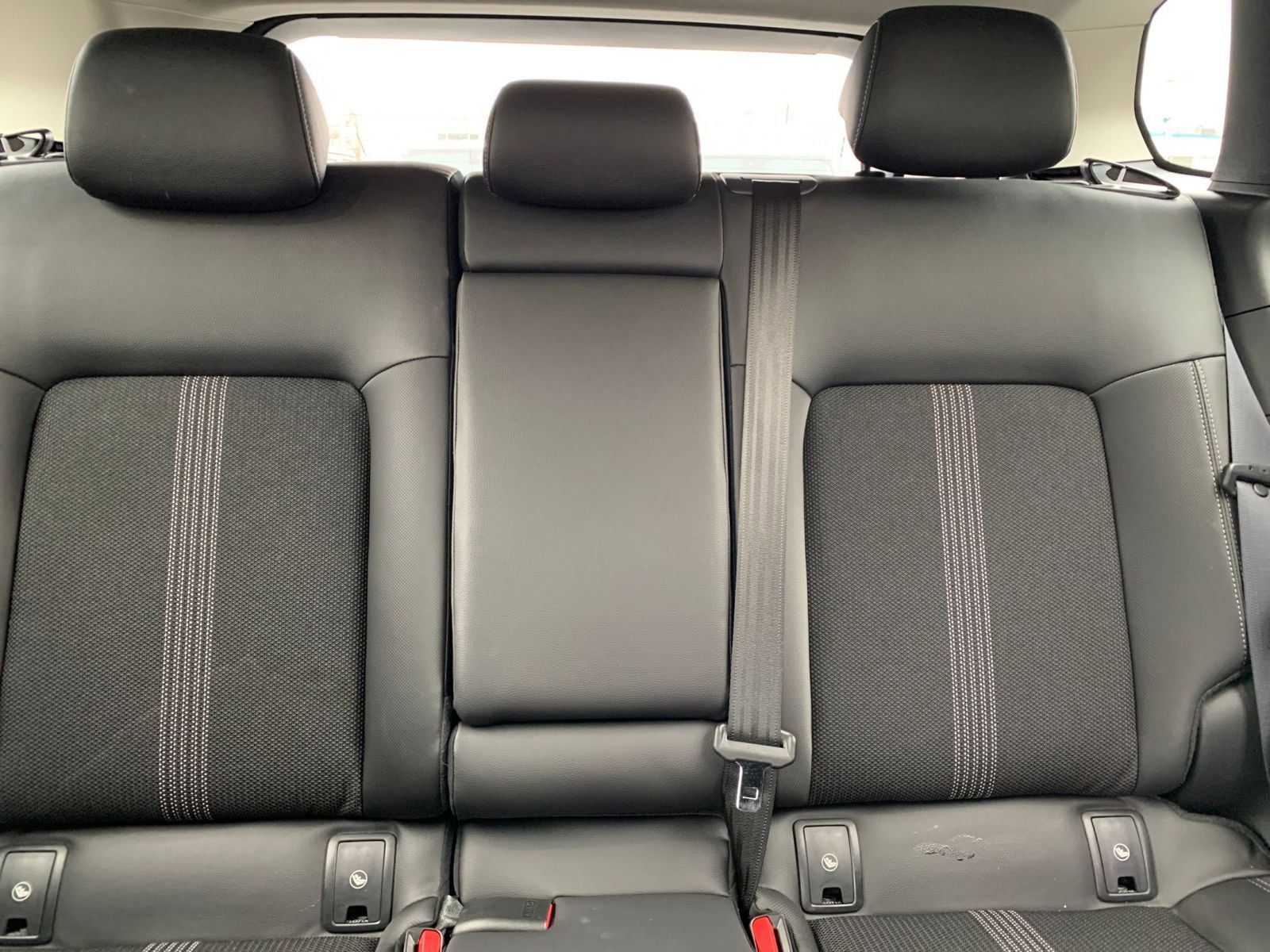 Used 2025 MAZDA CX-50 AWD 2.5 S w/ Premium Package image 40