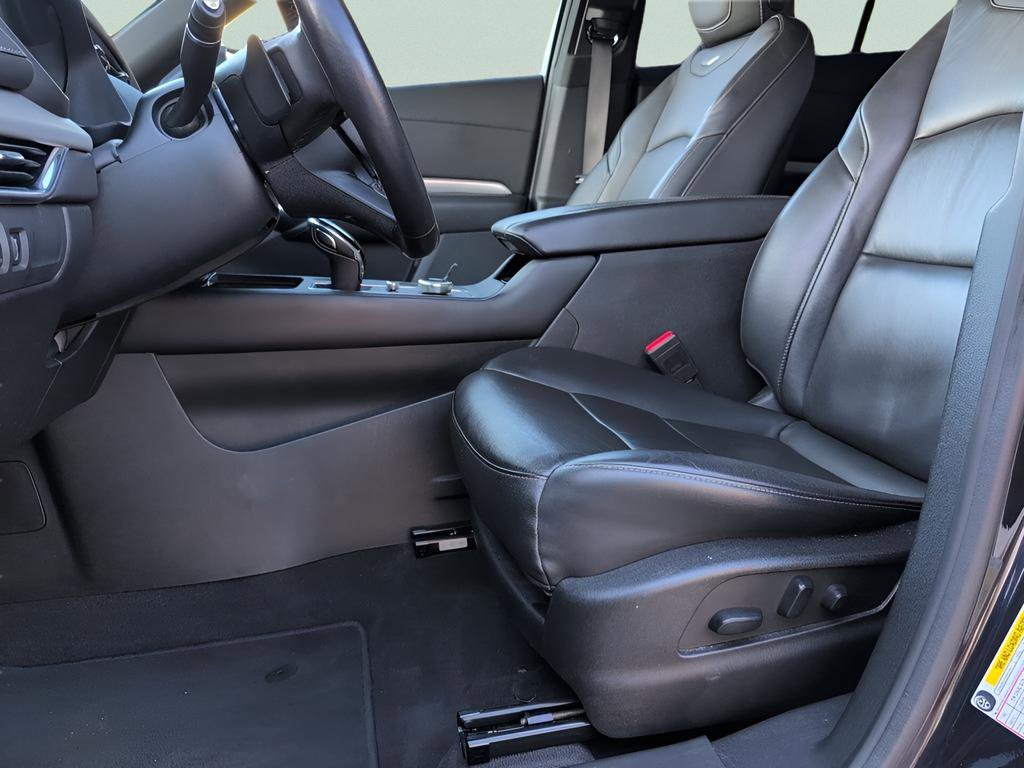 Used 2023 Cadillac XT4 Premium Luxury image 28