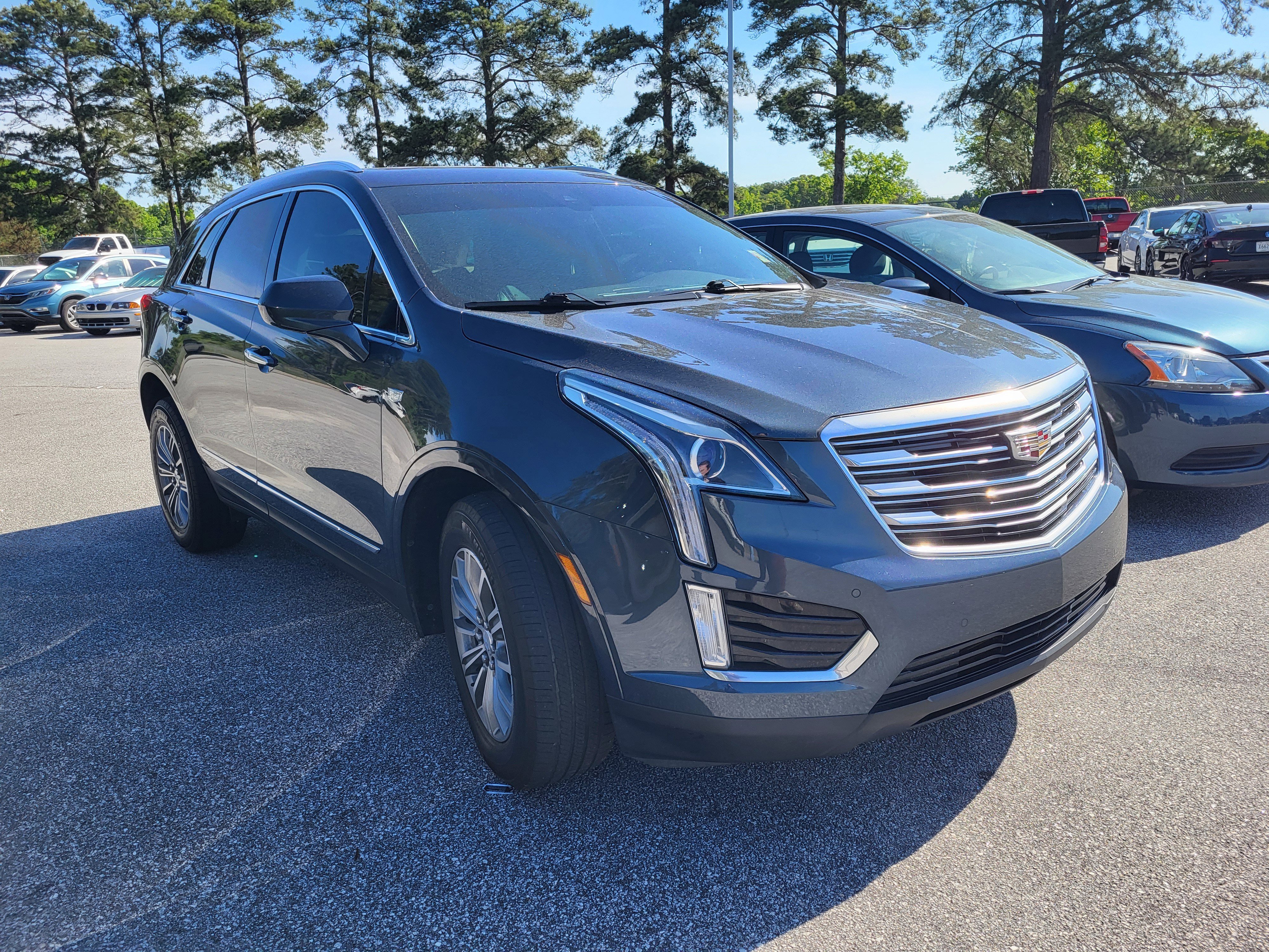 Used 2019 Cadillac XT5 Luxury AWD/4WD image 3