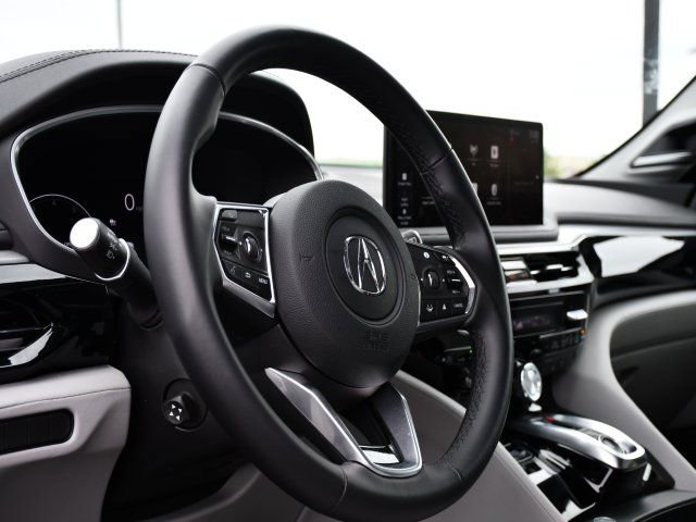 Certified 2026 Acura MDX FWD w/ Technology Package image 12