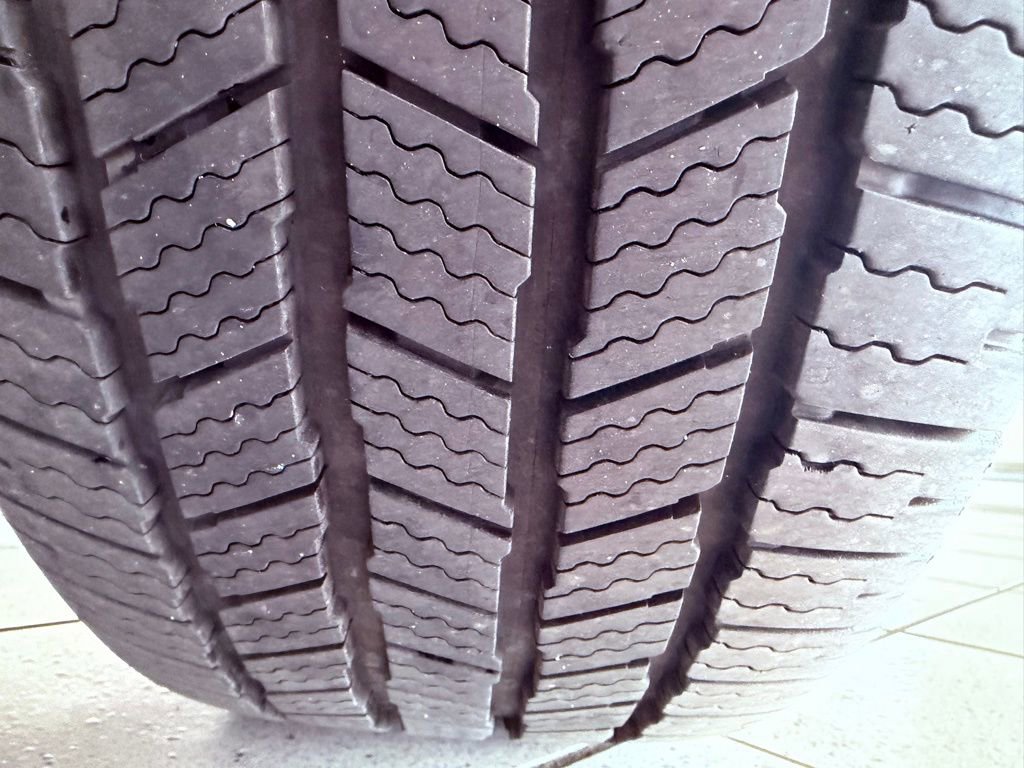 Used 2022 Lexus LX 600 4WD w/ Premium Package image 21