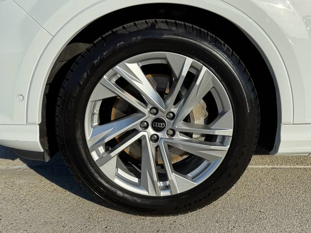 Used 2023 Audi Q7 3.0T Prestige w/ Prestige Package AWD/4WD image 10