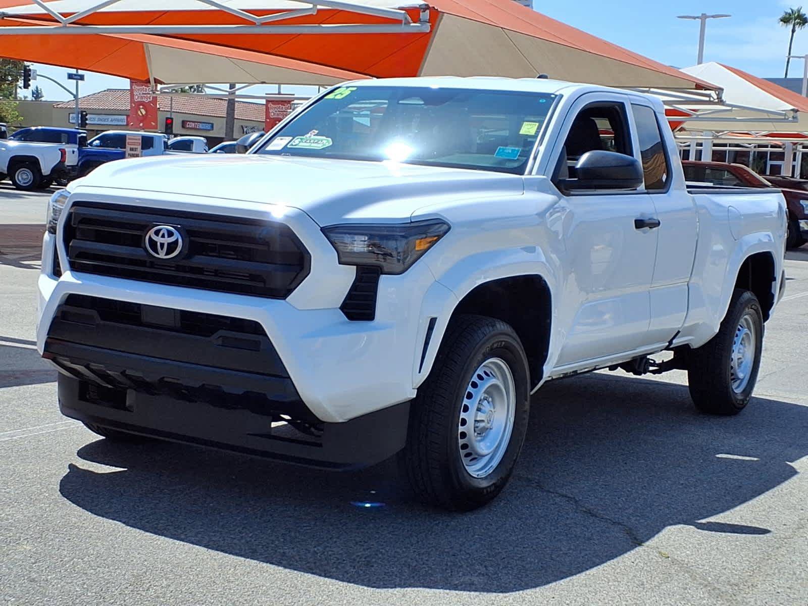 Used 2025 Toyota Tacoma SR RWD image 3