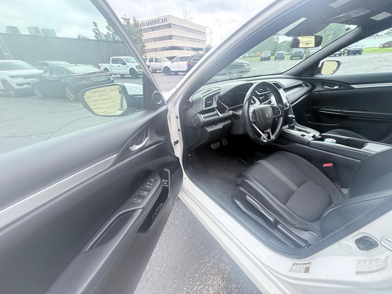 Used 2021 Honda Civic Sport image 9
