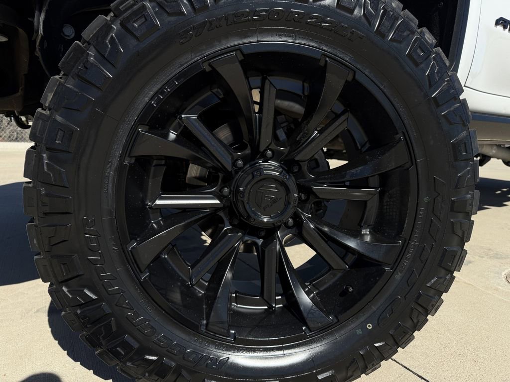 Used 2024 GMC Sierra 3500 AT4 w/ AT4 Premium Plus Package AWD/4WD image 9