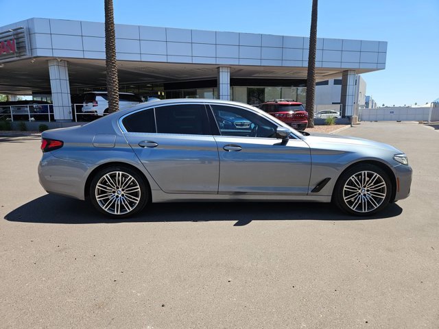 Used 2021 BMW 540i w/ Premium Package video 4
