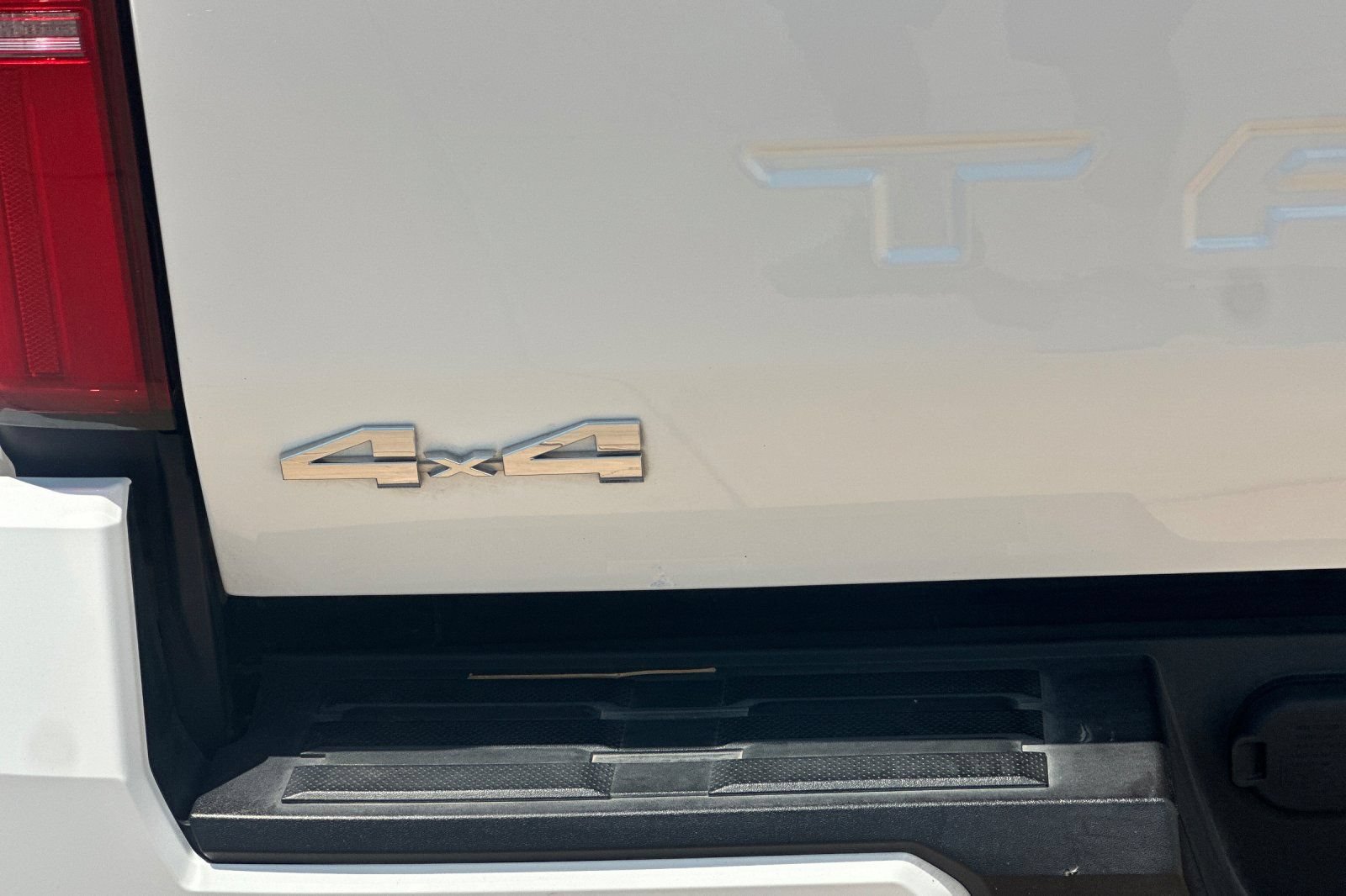 Certified 2025 Toyota Tacoma SR5 AWD/4WD image 32