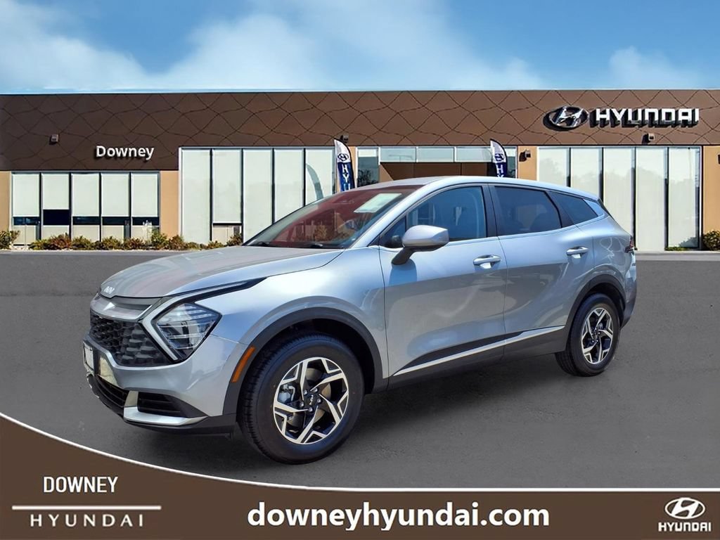Used 2024 Kia Sportage LX AWD/4WD image 2