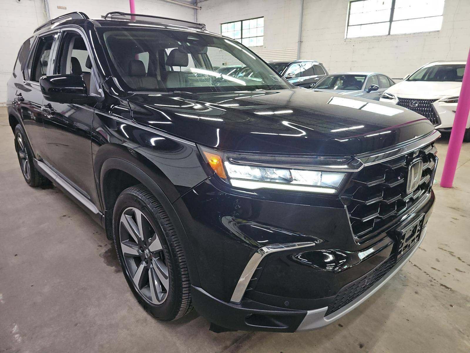Used 2023 Honda Pilot Elite image 5